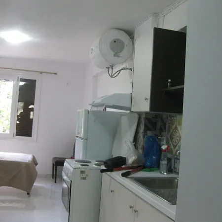 Appartement Sissy By The Sea Nikiana