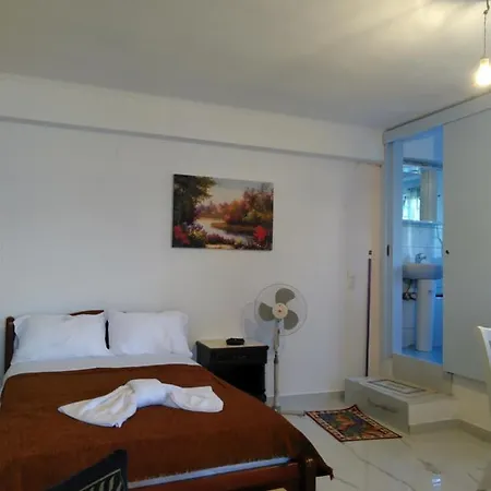 Sissy By The Sea Apartamento Nikiana