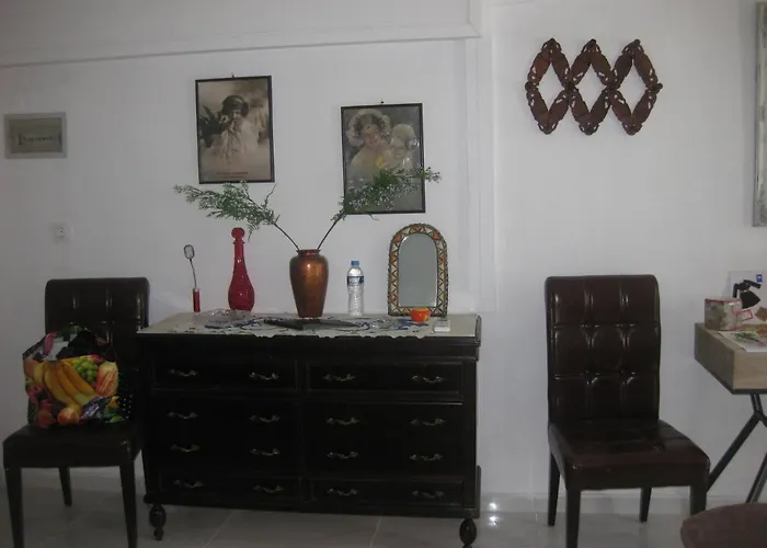 Sissy By The Sea 니키아나